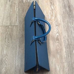 LV Epi sac triangle, blue, made in France. New, but no label, dust bag or box.